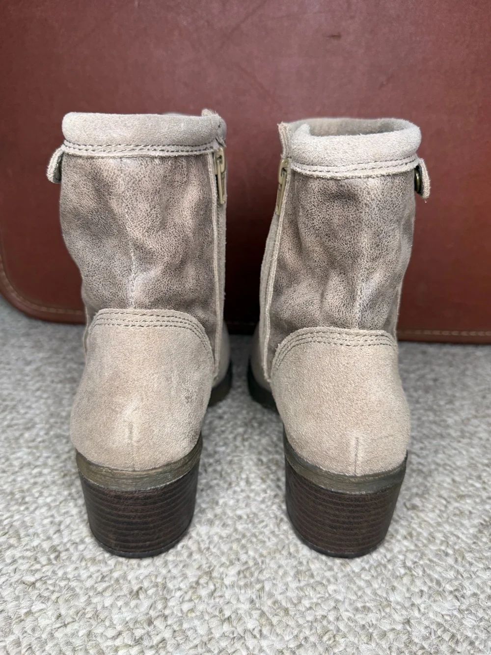 Naturalizer side zip leather boots